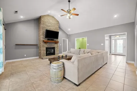 6091 Harmony Grove Road Hopkinsville KY 42240