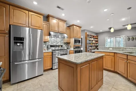 6091 Harmony Grove Road Hopkinsville KY 42240