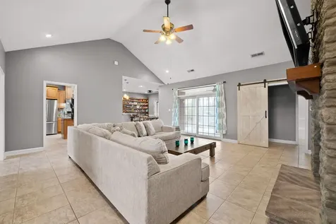 6091 Harmony Grove Road Hopkinsville KY 42240
