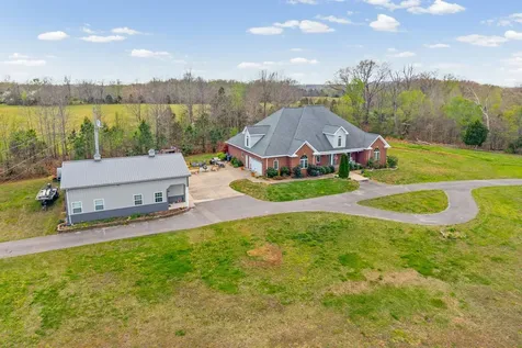 6091 Harmony Grove Road Hopkinsville KY 42240