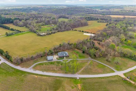 6091 Harmony Grove Road Hopkinsville KY 42240