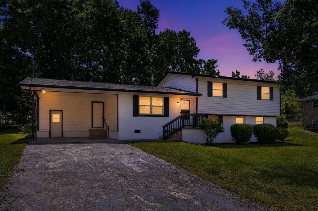 3355 SE Dockery Street, SE Cleveland TN 37323