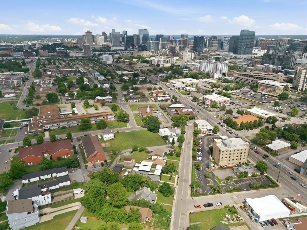 2020 Clifton Avenue Nashville TN 37203