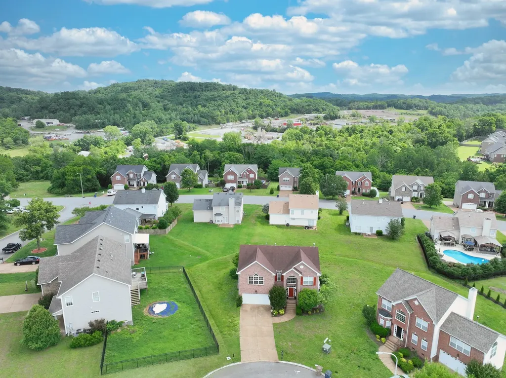 102 Lance Park Circle Goodlettsville TN 37072
