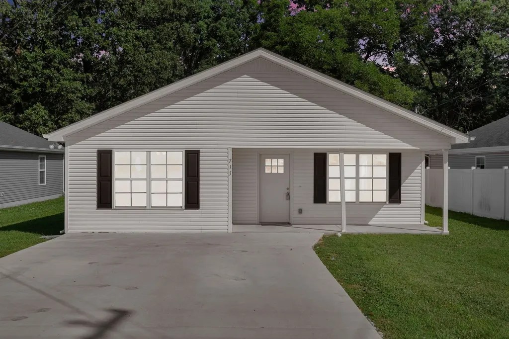 715 E Lincoln Street Tullahoma TN 37388