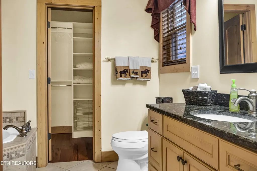 1667 Cherohala Skyway Tellico Plains TN 37385