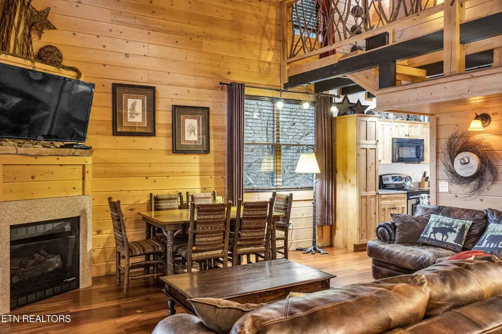 1667 Cherohala Skyway Tellico Plains TN 37385