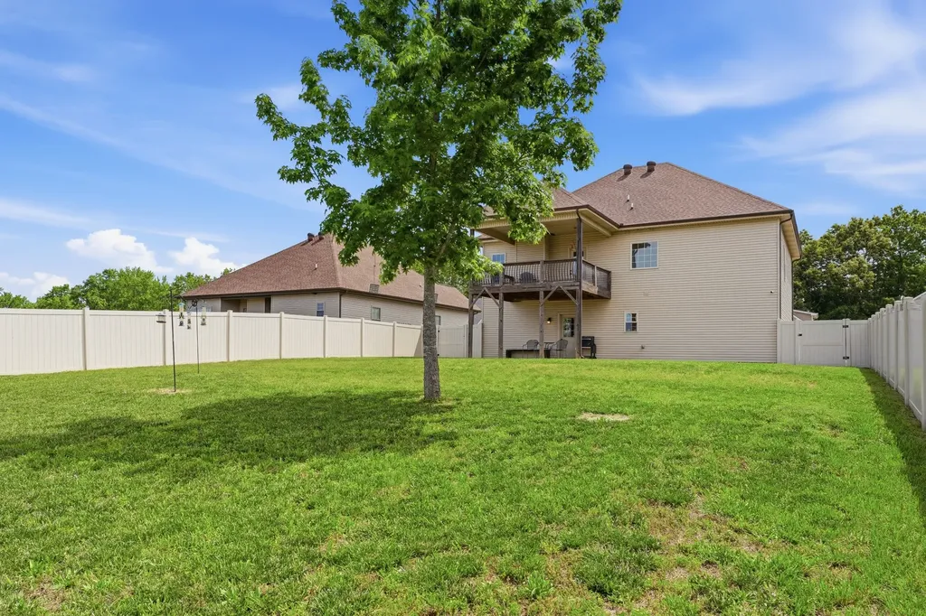 340 Chase Drive Clarksville TN 37043