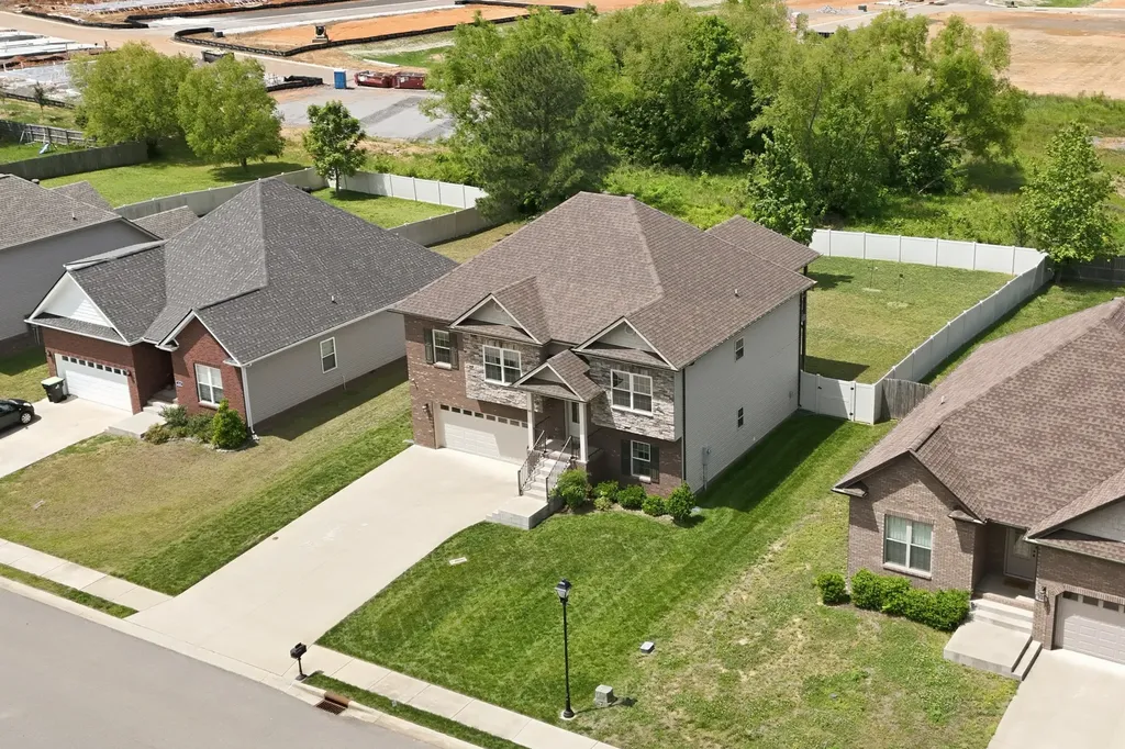 340 Chase Drive Clarksville TN 37043