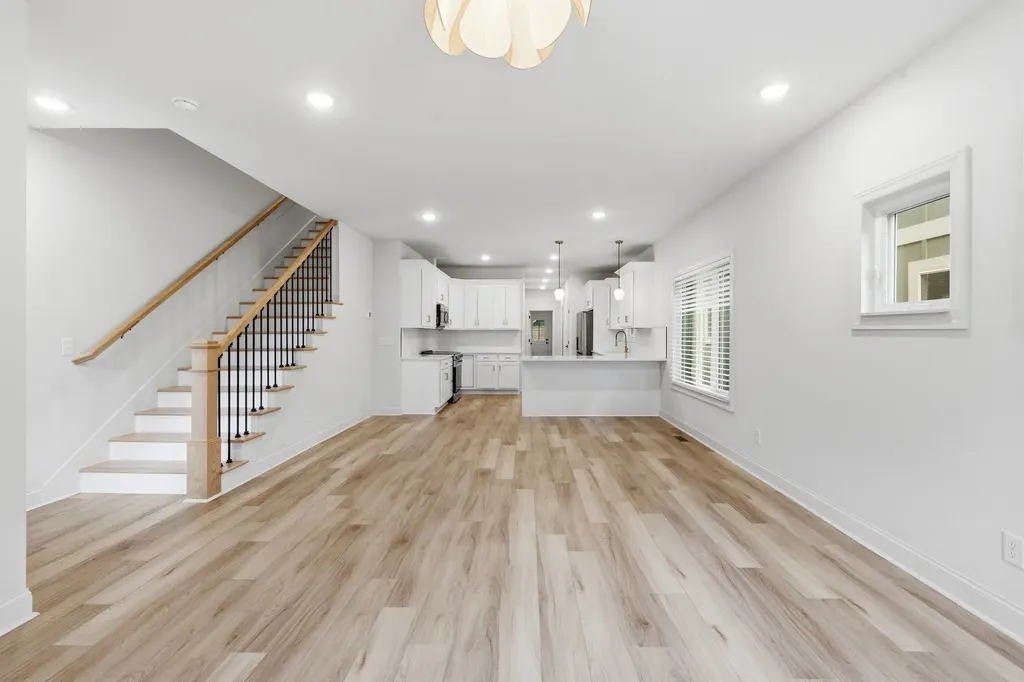 2401B Inga Street Nashville TN 37206