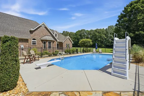 169 Grace Haven Lane Lynchburg TN 37352
