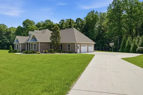 169 Grace Haven Lane Lynchburg TN 37352