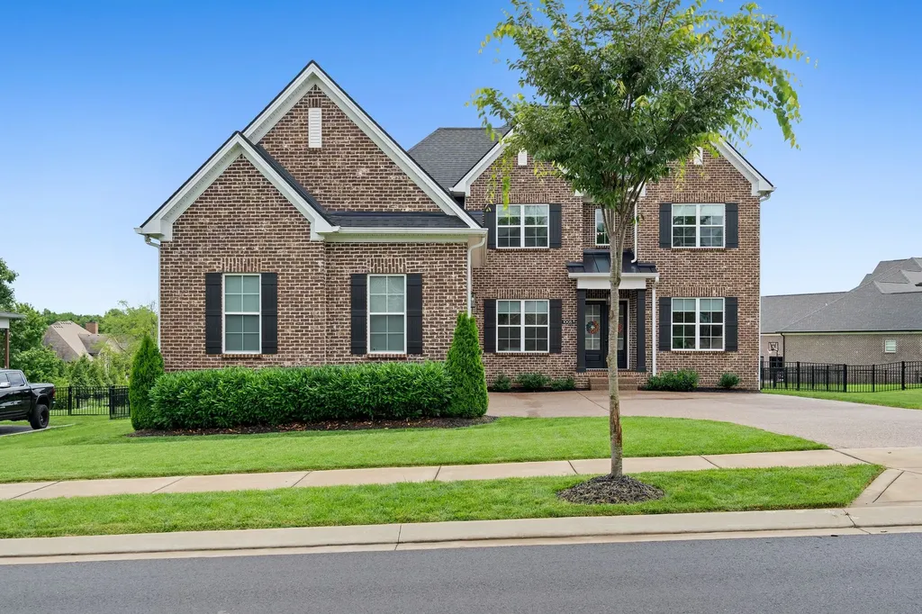 1005 Keeneland Drive Gallatin TN 37066