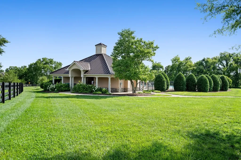 1005 Keeneland Drive Gallatin TN 37066