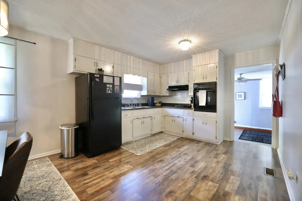 627 Baker Drive Lafayette TN 37083