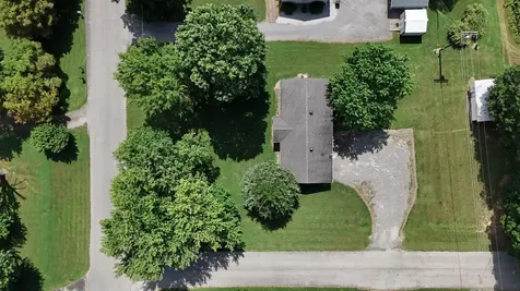 627 Baker Drive Lafayette TN 37083