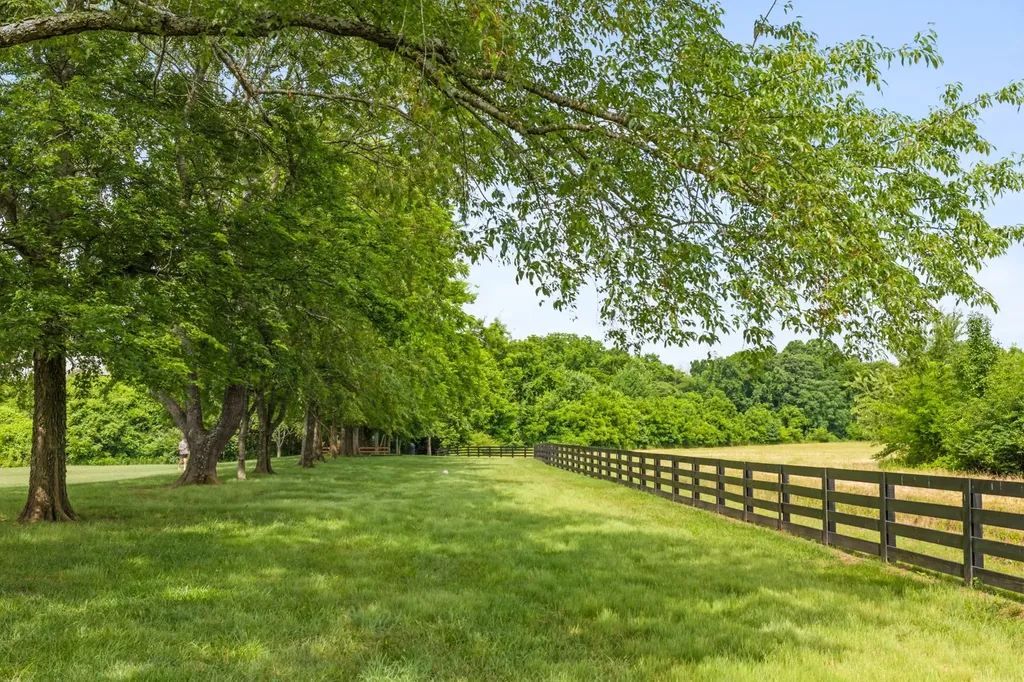 555 Avon River Road Franklin TN 37064