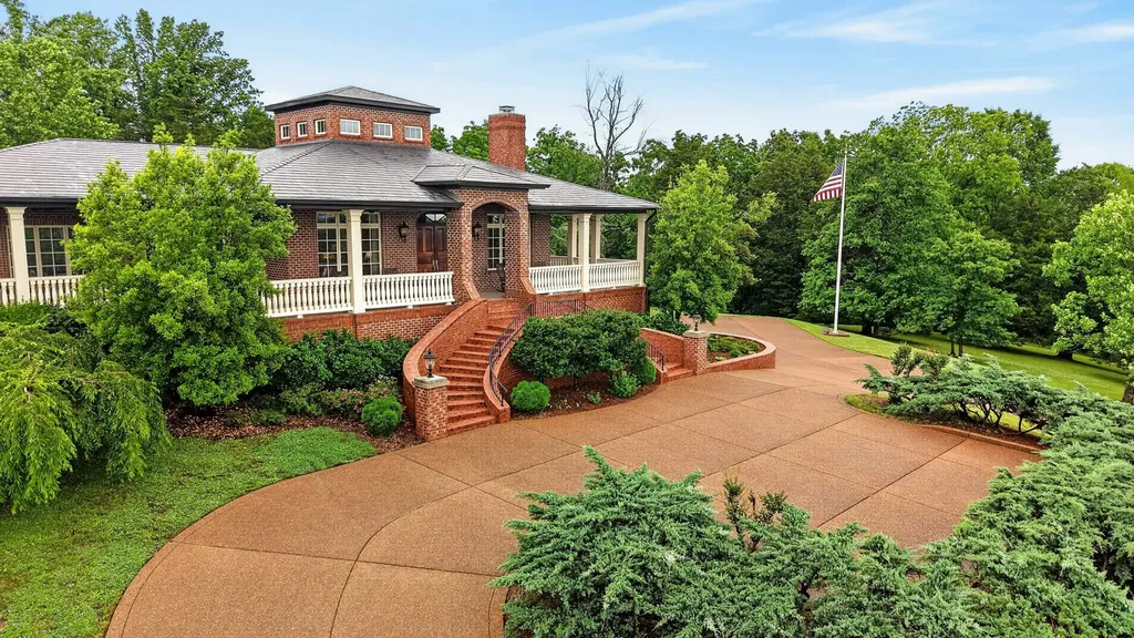 106B Timber Hills Road Hendersonville TN 37075