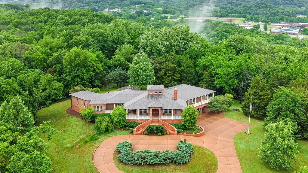 106B Timber Hills Road Hendersonville TN 37075