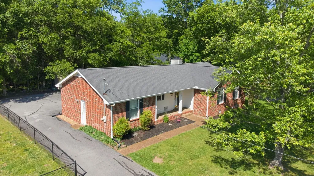 108 Ashlea Court Goodlettsville TN 37072