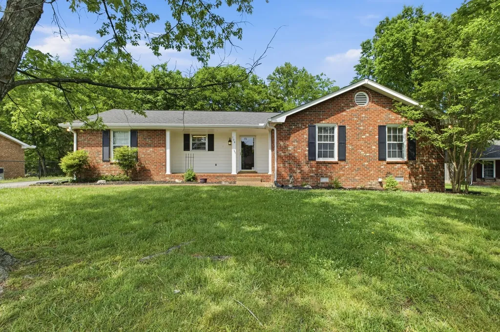 108 Ashlea Court Goodlettsville TN 37072
