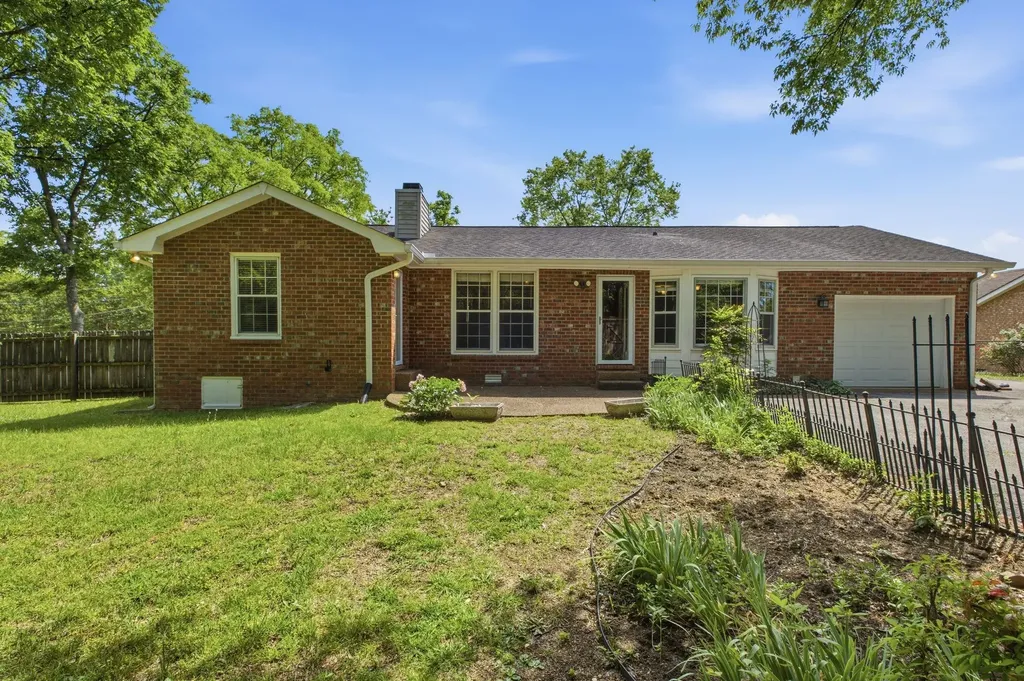 108 Ashlea Court Goodlettsville TN 37072