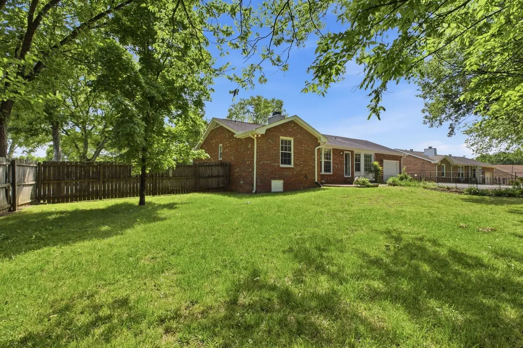 108 Ashlea Court Goodlettsville TN 37072