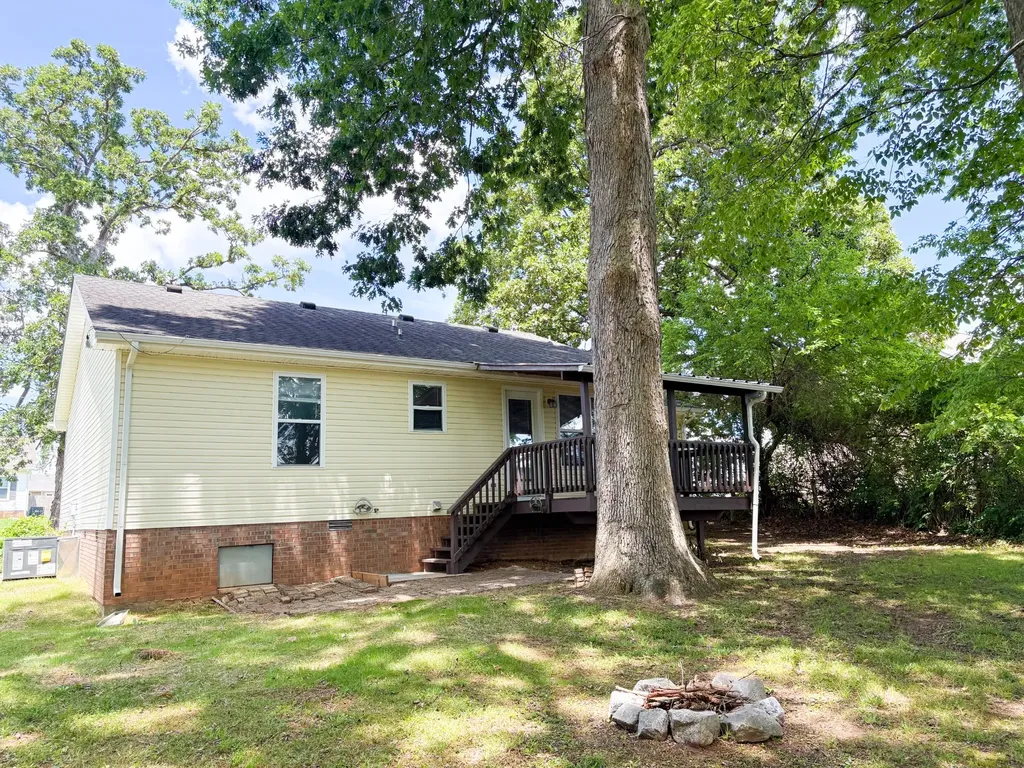 952 Princeton Drive Clarksville TN 37042