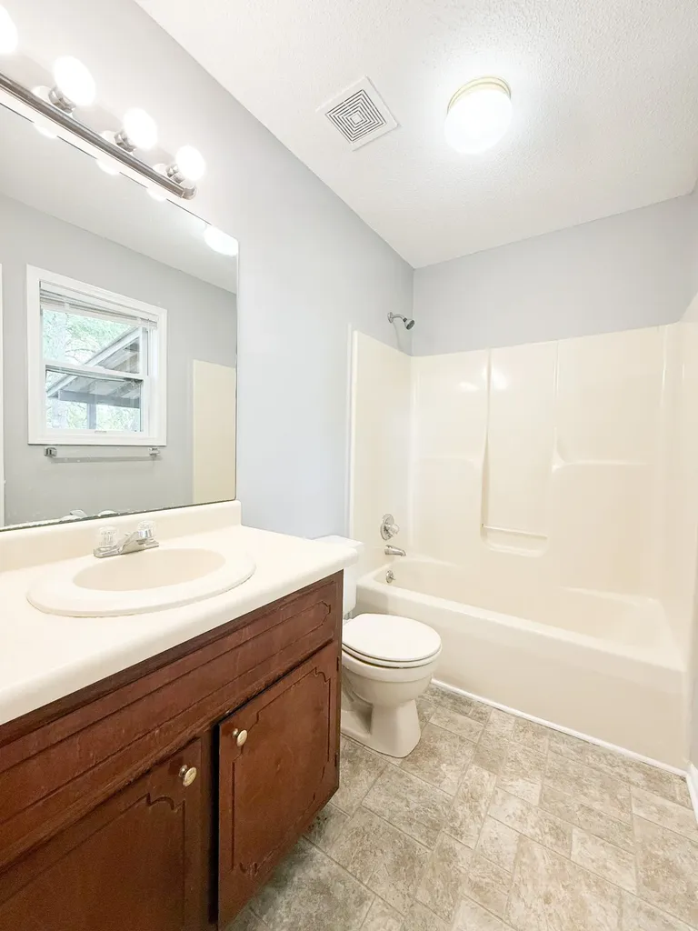 952 Princeton Drive Clarksville TN 37042