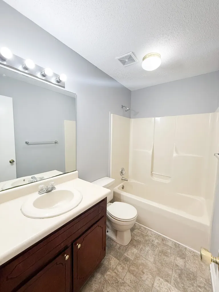 952 Princeton Drive Clarksville TN 37042