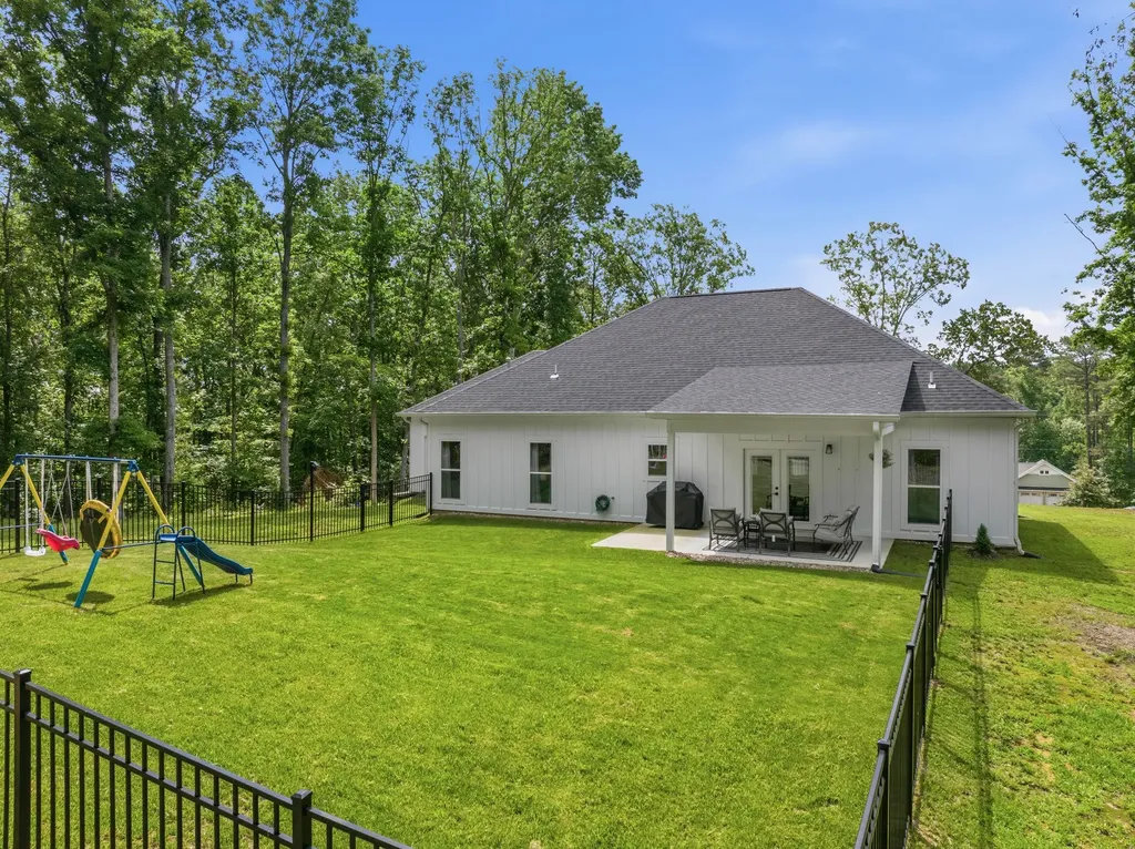 302 Excalibur Trail Cedar Grove TN 38321