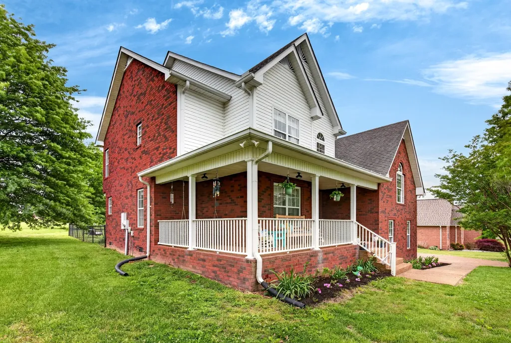 2327 Highway 76 Portland TN 37148