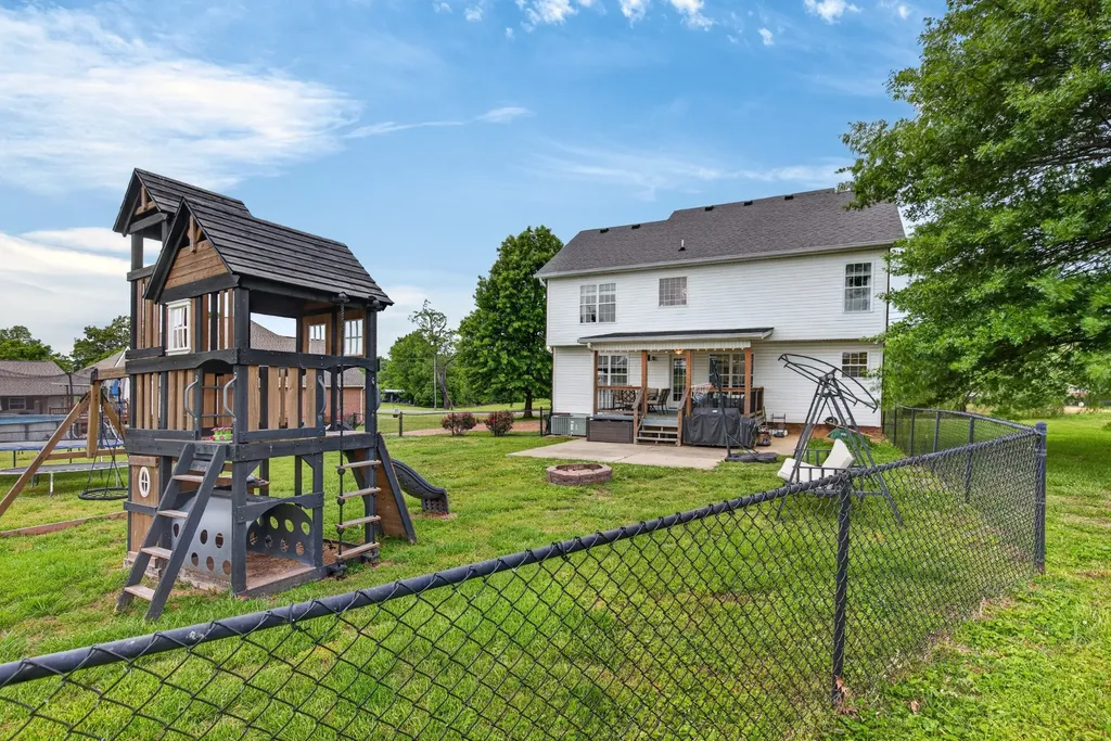 2327 Highway 76 Portland TN 37148