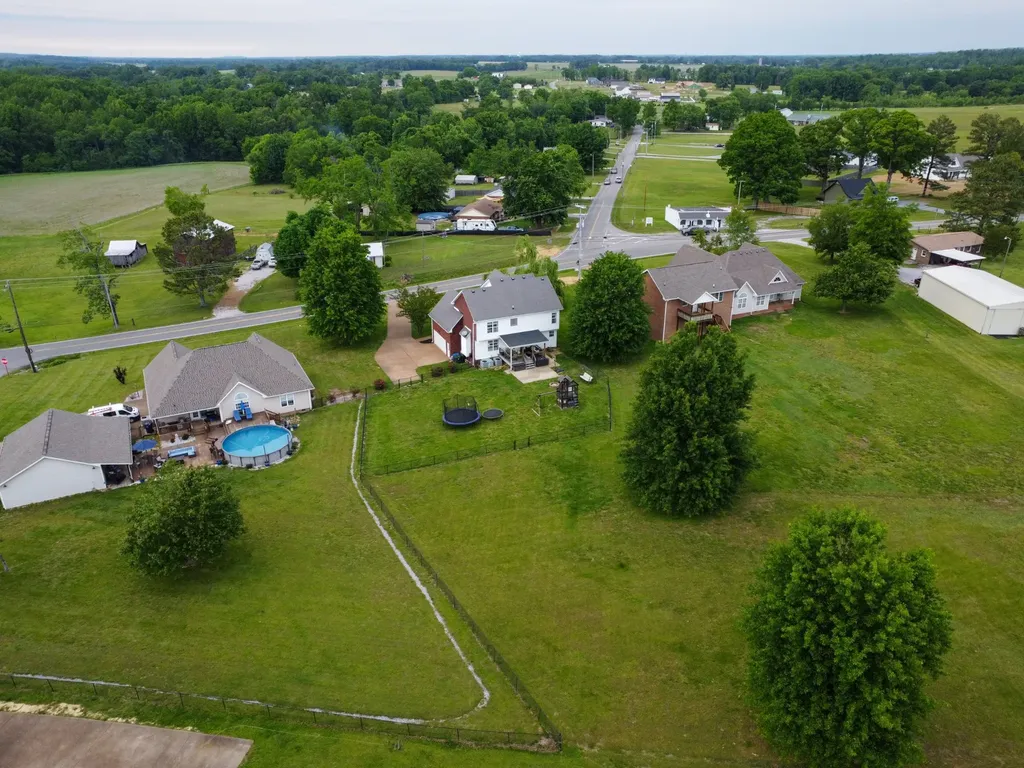 2327 Highway 76 Portland TN 37148