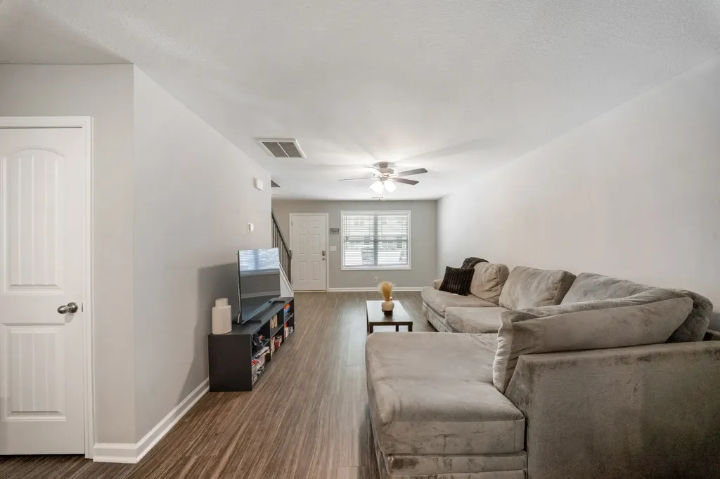 253 Woodland Valley Lane Clarksville TN 37040