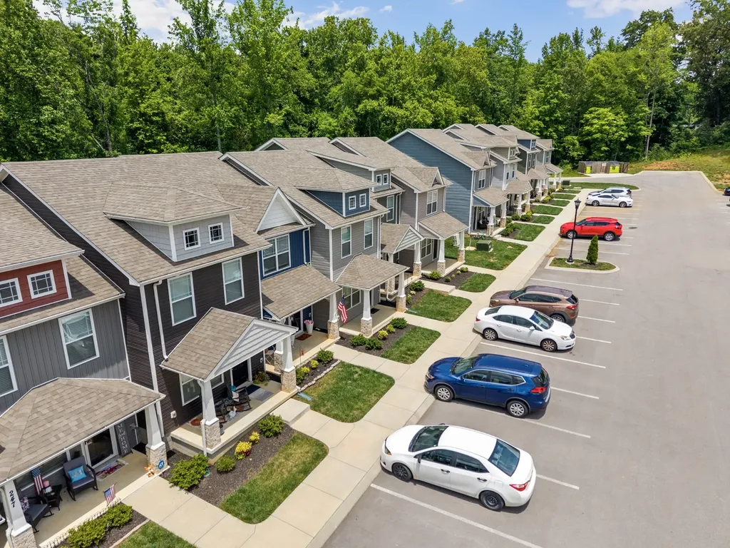 253 Woodland Valley Lane Clarksville TN 37040