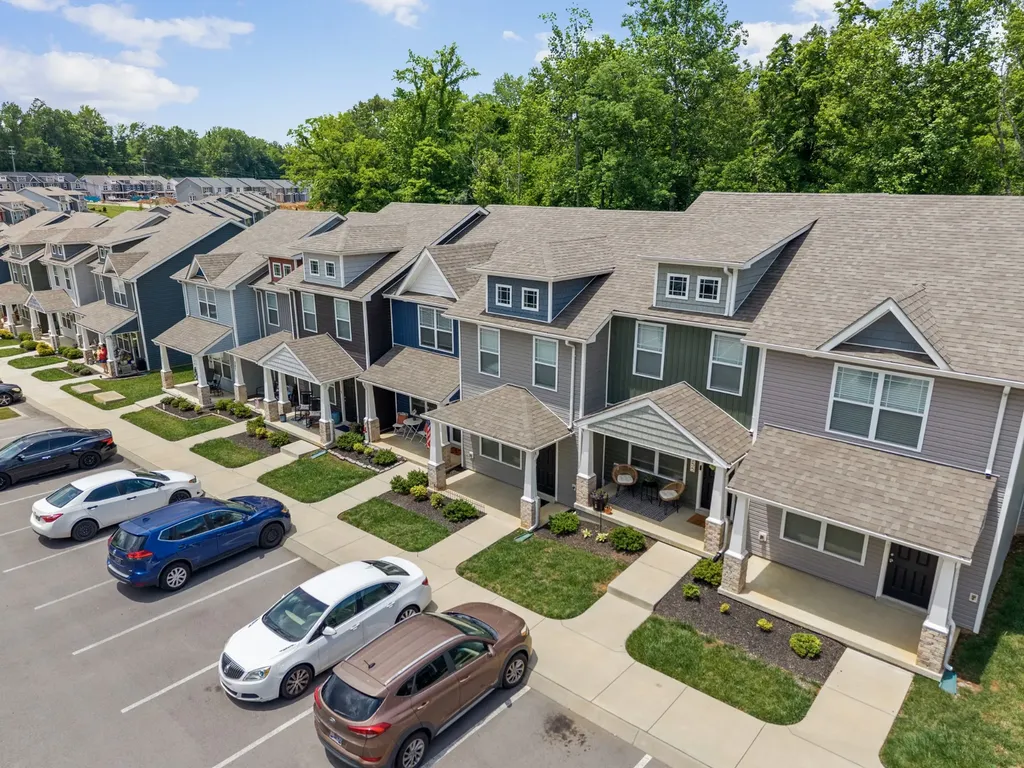 253 Woodland Valley Lane Clarksville TN 37040