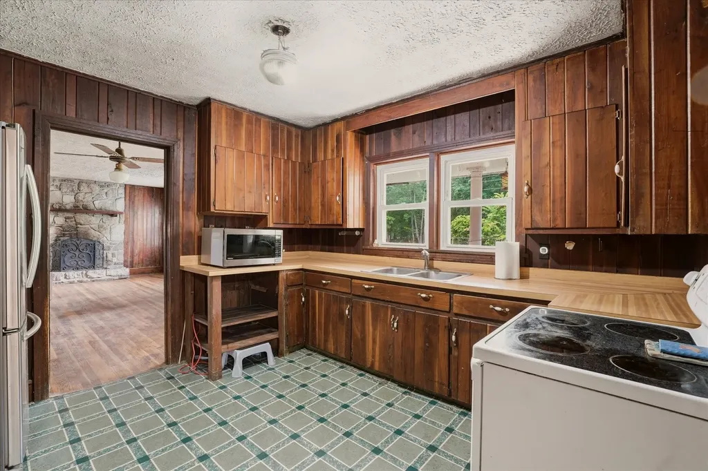 1072 Highway 96 Fairview TN 37062