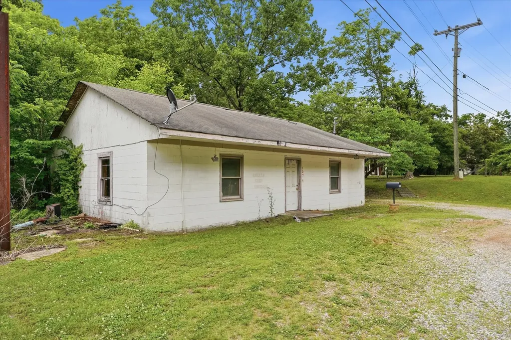 1072 Highway 96 Fairview TN 37062