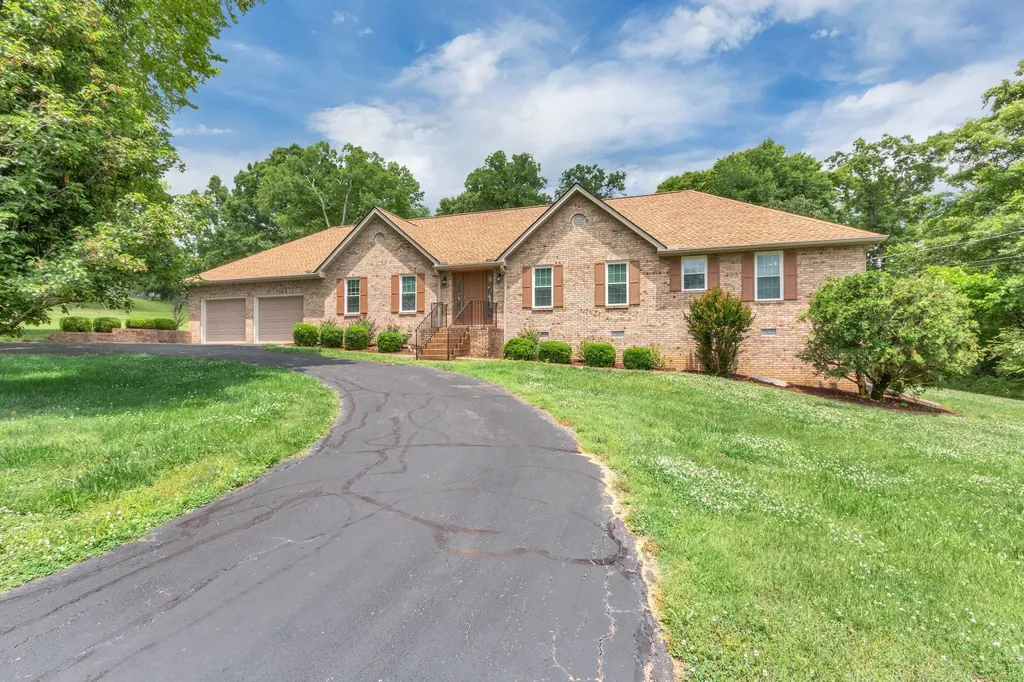 2417 Sowell Mill Pike Columbia TN 38401