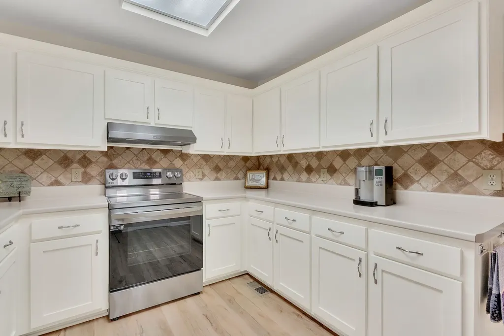 2417 Sowell Mill Pike Columbia TN 38401