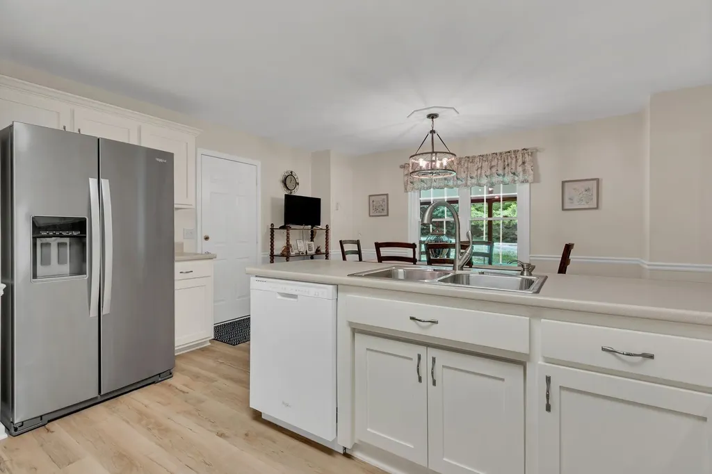 2417 Sowell Mill Pike Columbia TN 38401