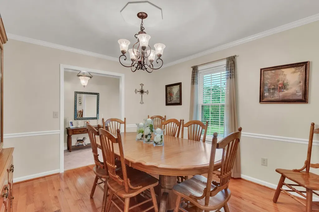 2417 Sowell Mill Pike Columbia TN 38401