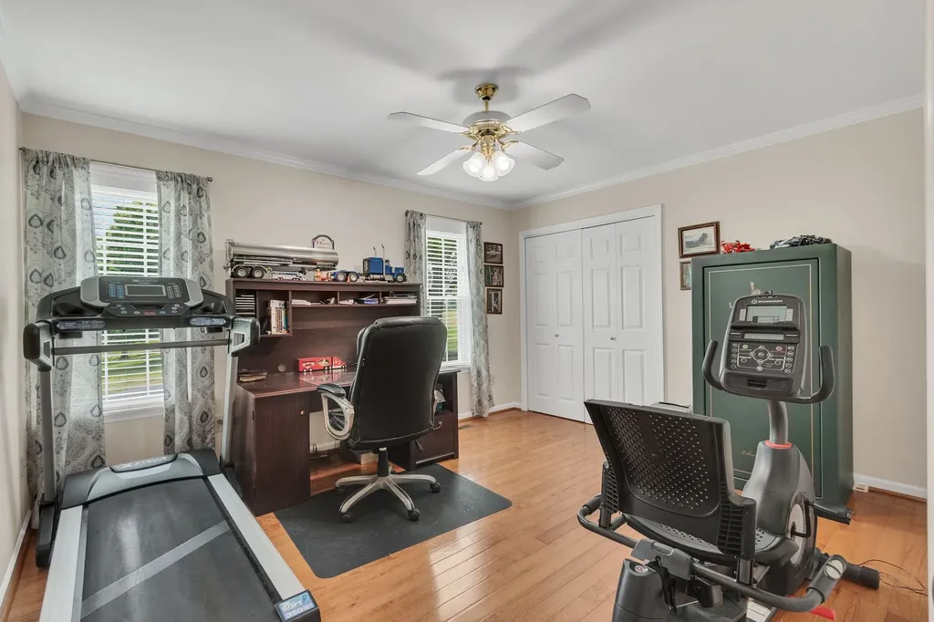 2417 Sowell Mill Pike Columbia TN 38401