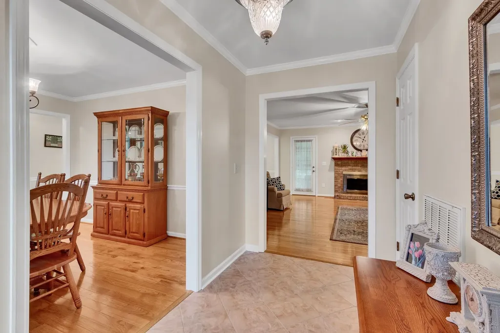 2417 Sowell Mill Pike Columbia TN 38401