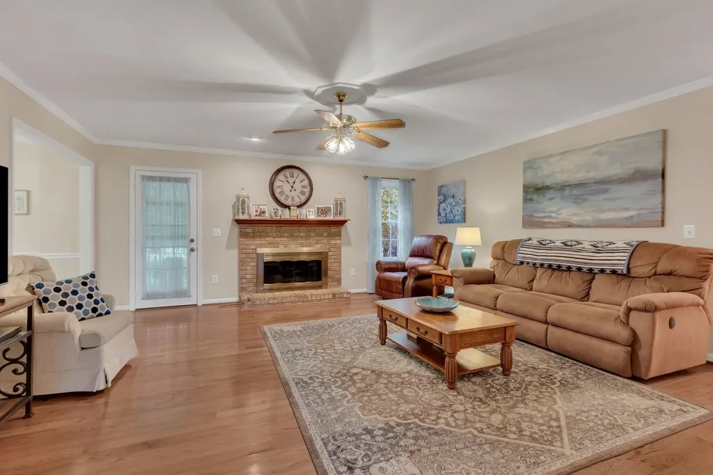 2417 Sowell Mill Pike Columbia TN 38401