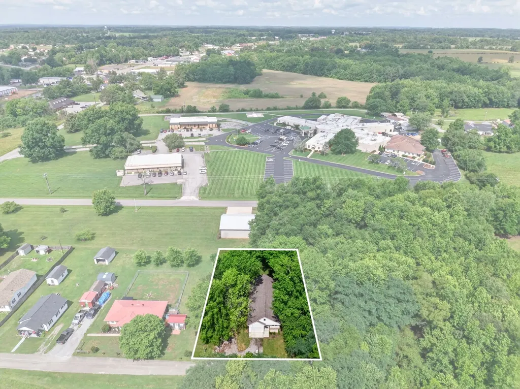 207 Lincoln Street Smithville TN 37166