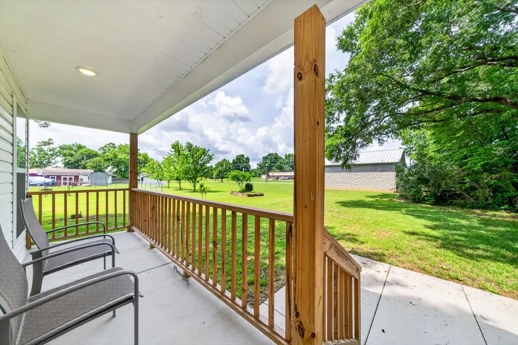 207 Lincoln Street Smithville TN 37166