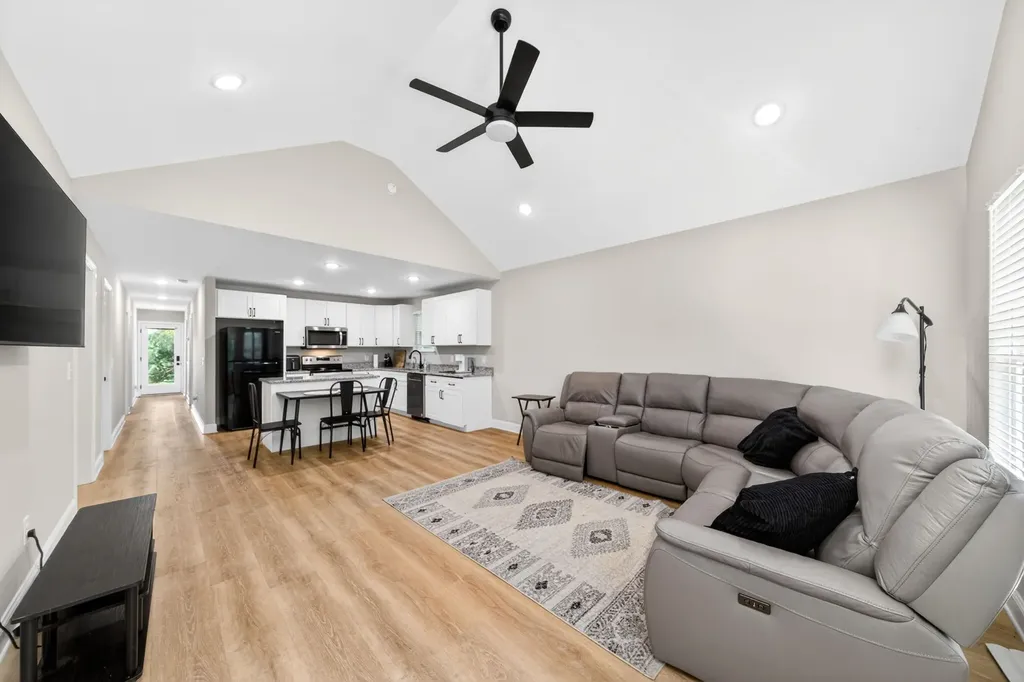 207 Lincoln Street Smithville TN 37166