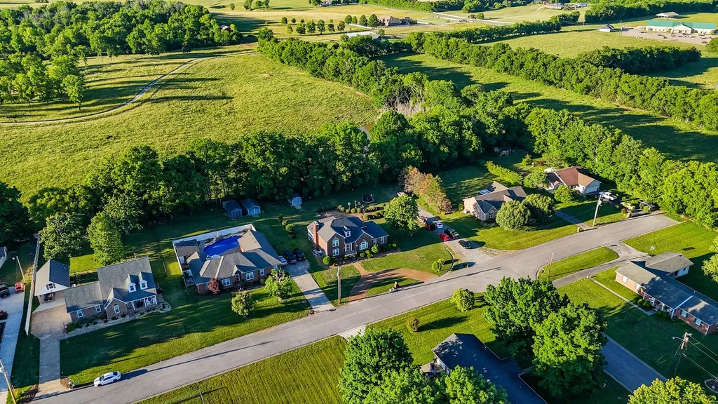 215 Northwood Avenue Shelbyville TN 37160